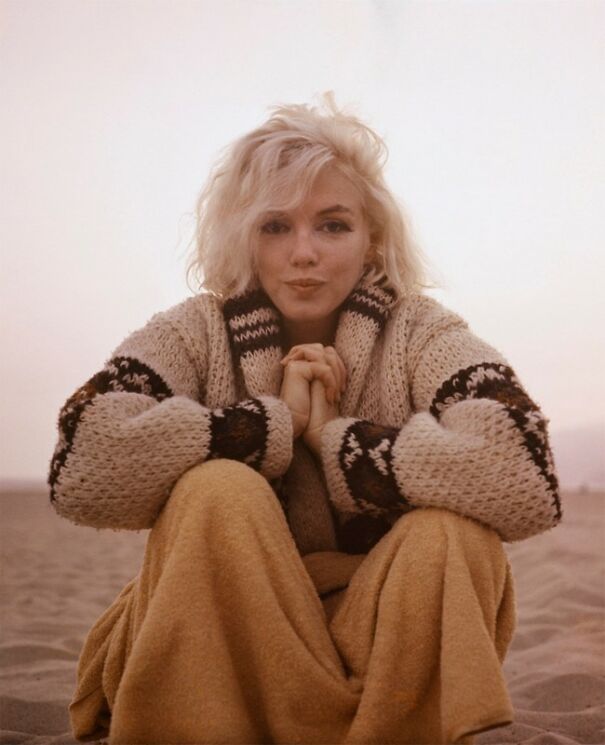 Marilyn-Monroe-Her-Last-Picture-George-Barris-Santa-Monica-beach-July-13-1962-64189ccebd7b9.jpg