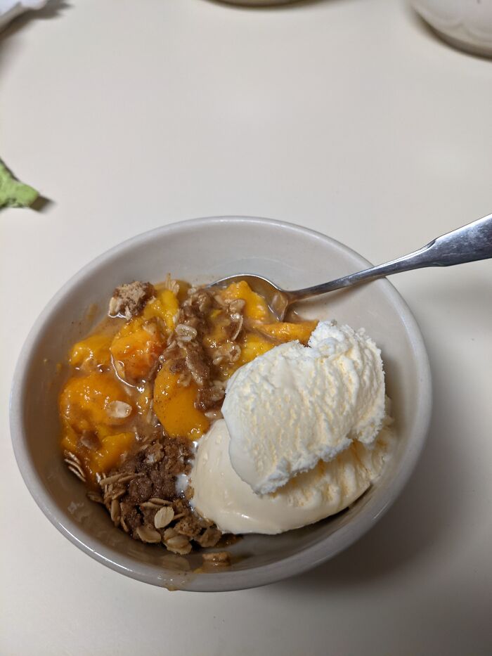 Peach Crisp! 🍑