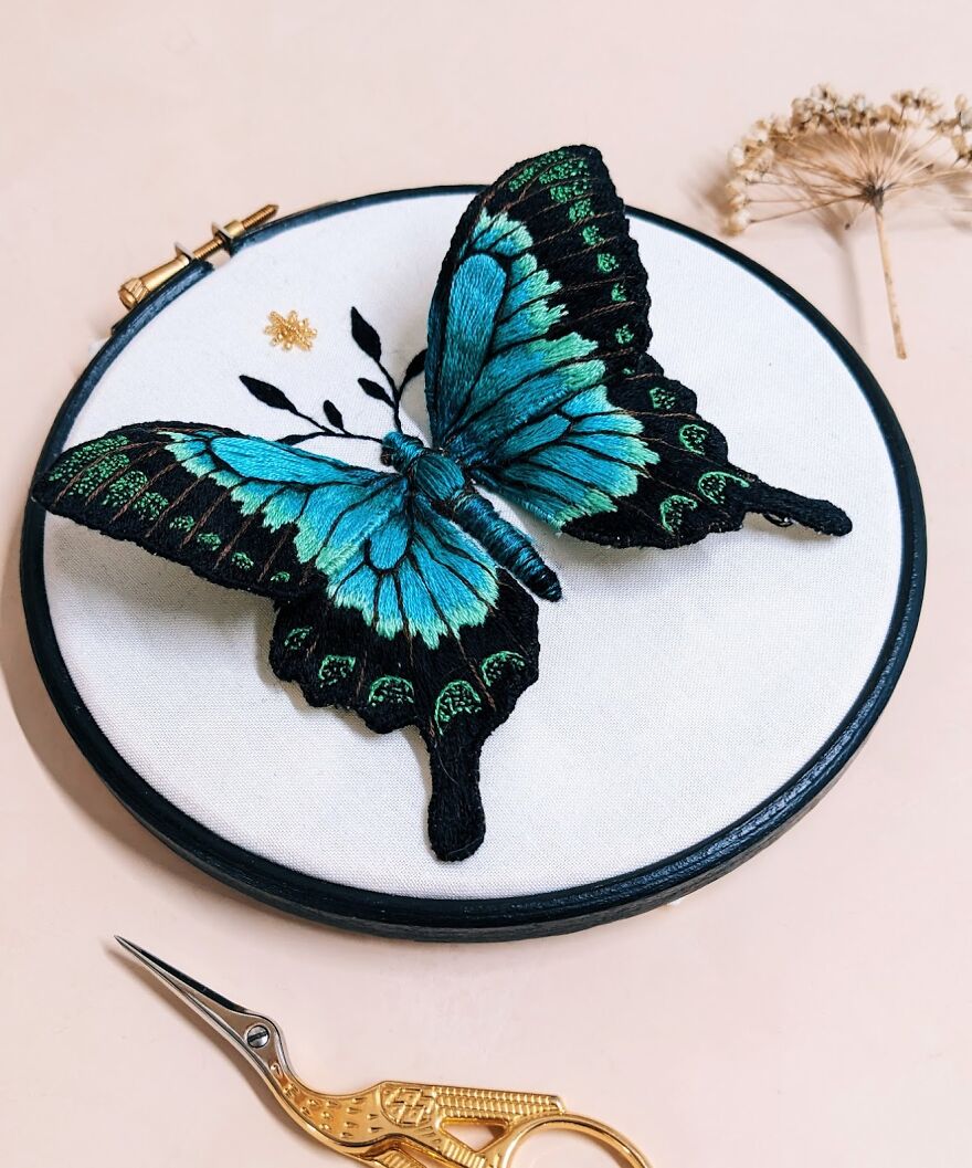 Realistic 3D Butterflies Made From Thread And Wire