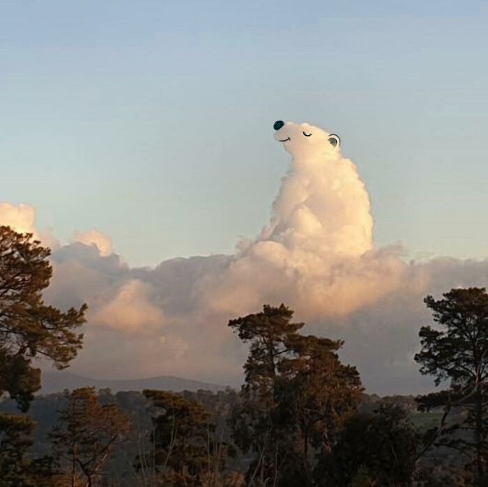 This Artist Reimagines Clouds As Characters By Drawing Shapes Onto Them