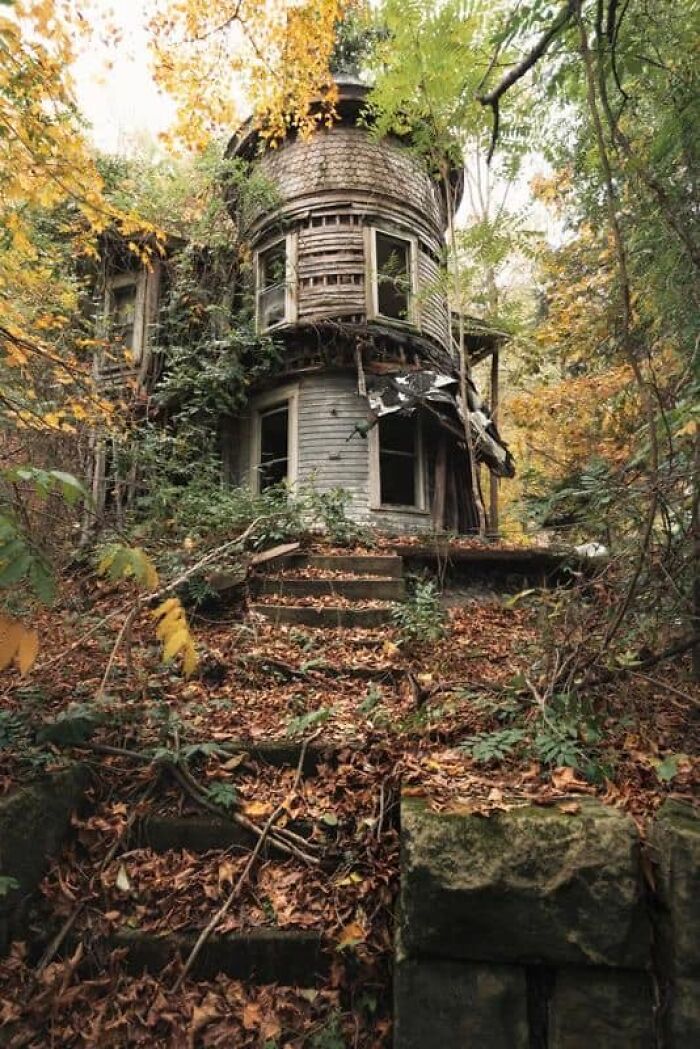 The Witches Hat House In Ohio