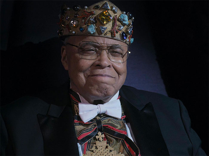 James Earl Jones sitting with the crown