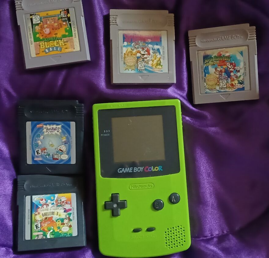 My Gameboy Color And Surviving Games. Missing Quite A Few Favorite Games Like Tetris/Lion King