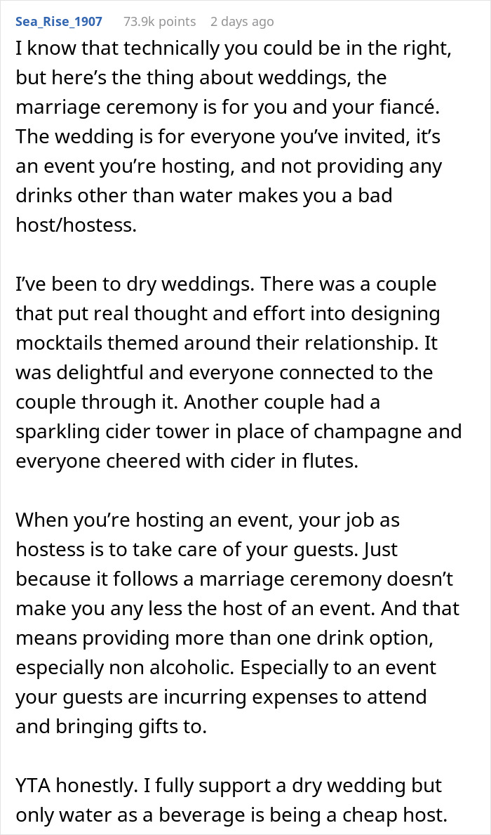 “Am I A Jerk For Having A Dry Wedding And Serving Only Water For Drinks?”: The Internet Gives This Engaged Woman A Reality Check