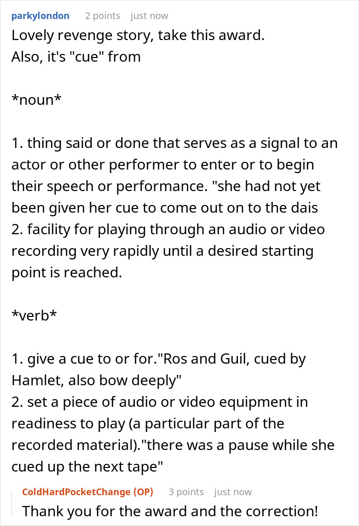 Netizens Applaud This Plane Passenger For Coming Up With The Perfect Revenge On People Who Keep Pulling On Their Seat When Standing Up Netizens Applaud This Plane Passenger For Coming Up With The Perfect Revenge On People Who Keep Pulling On Their Seat When Standing Up