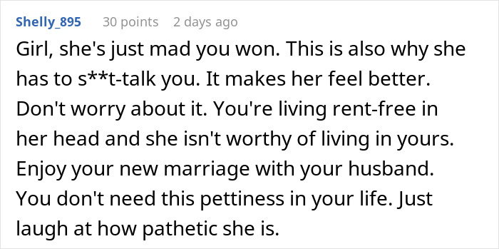 "One Of My Husband's Friends Made Me Uncomfortable At Our Wedding, But It's My Own Fault" "One Of My Husband's Friends Made Me Uncomfortable At Our Wedding, But It's My Own Fault"