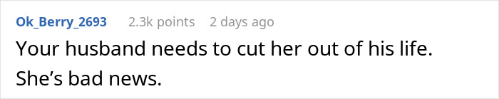 "One Of My Husband's Friends Made Me Uncomfortable At Our Wedding, But It's My Own Fault" "One Of My Husband's Friends Made Me Uncomfortable At Our Wedding, But It's My Own Fault"