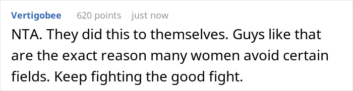 University Student Is Backed Online For Reporting Her Classmates Who Kept Hanging ‘Pretty Privilege’ On Her University Student Is Backed Online For Reporting Her Classmates Who Kept Hanging ‘Pretty Privilege’ On Her