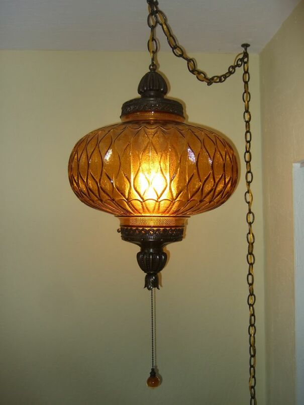 e95a357f71331dffaf3caba8eb623380-vintage-lamps-amber-glass.jpg