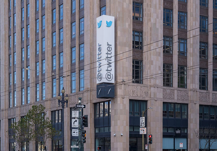 Twitter Employee Tweets Elon Musk To Find Out If He Still Has A Job, Elon Proceeds To Publicly Belittle Him And Mock His Disability Twitter Employee Tweets Elon Musk To Find Out If He Still Has A Job, Elon Proceeds To Publicly Belittle Him And Mock His Disability