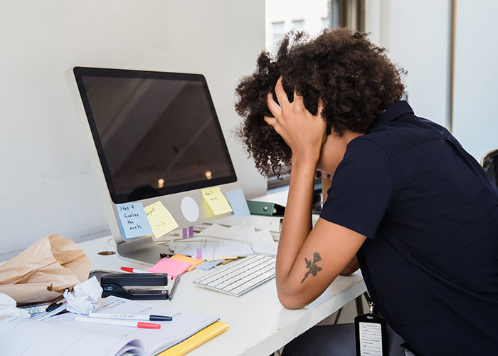 Incompetent New Hire Causes Havoc At Work, Pushing Nearly An Entire Department To Quit Incompetent New Hire Causes Havoc At Work, Pushing Nearly An Entire Department To Quit