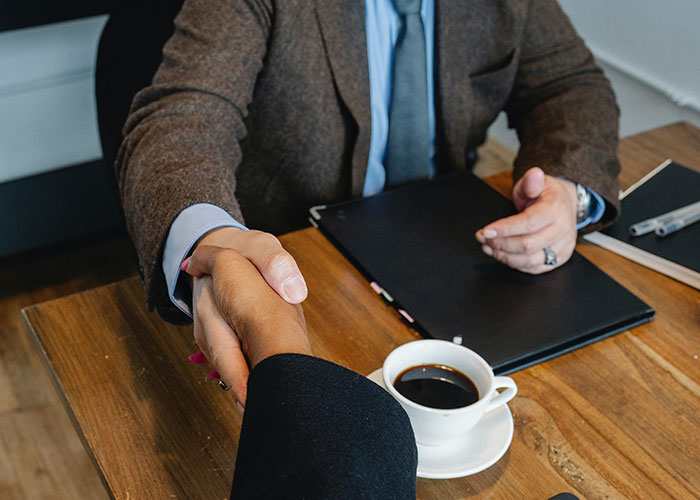 Incompetent New Hire Causes Havoc At Work, Pushing Nearly An Entire Department To Quit Incompetent New Hire Causes Havoc At Work, Pushing Nearly An Entire Department To Quit