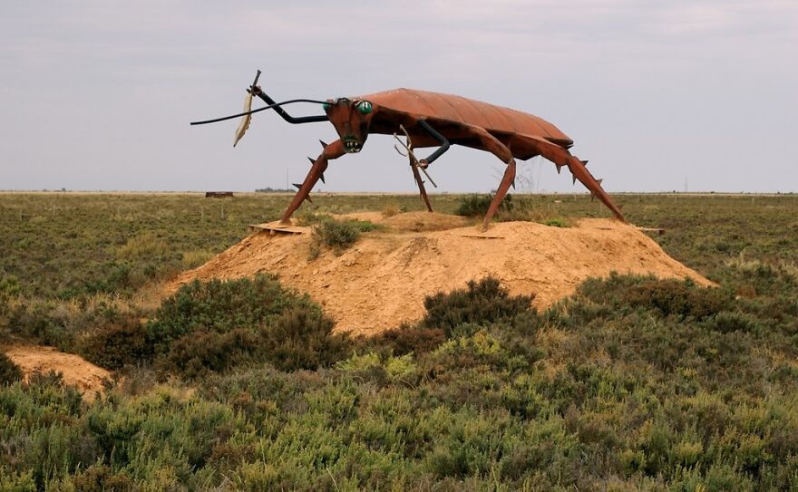 Big Rusty Roach statue by Andy Farnsworth