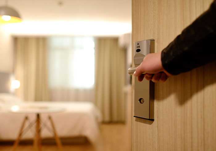 35 People Share Behaviors They Thought Were Normal Because Of Their Family But Realized Were Weird Later On In Life