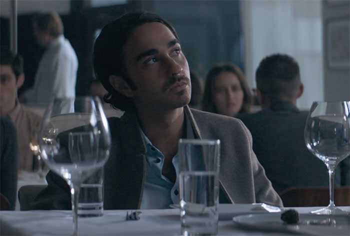 Pig characters waiting