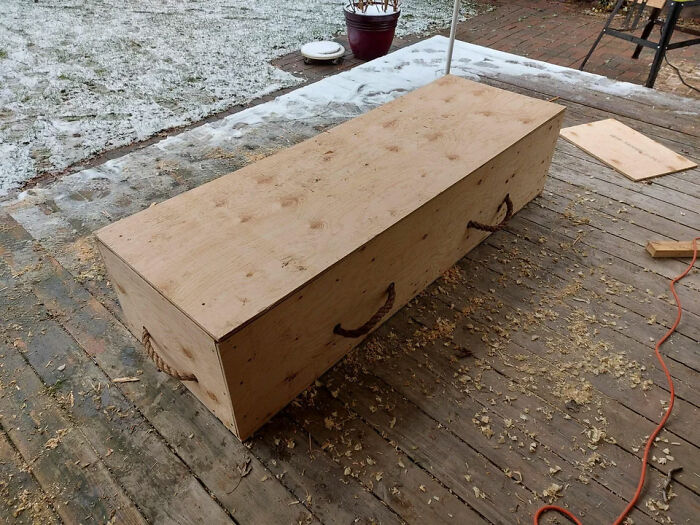 One Year Ago Today I Made This Cremation Casket When My Dad Passed Shortly After Being Diagnosed With Cancer. The Cheapest Cremation Box Shown To Us Was $850cad, I Made This For $120. Don't Let Funeral Homes Hit You When You're Grieving