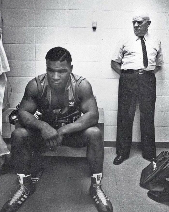Mike Tyson Before His Professional Boxing Debut In 1985. Behind Him: Coach Cus D’amato Who Saw The Troubled Young Heavyweight As His Greatest Prospect