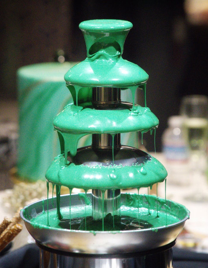 Green chocolate fountain