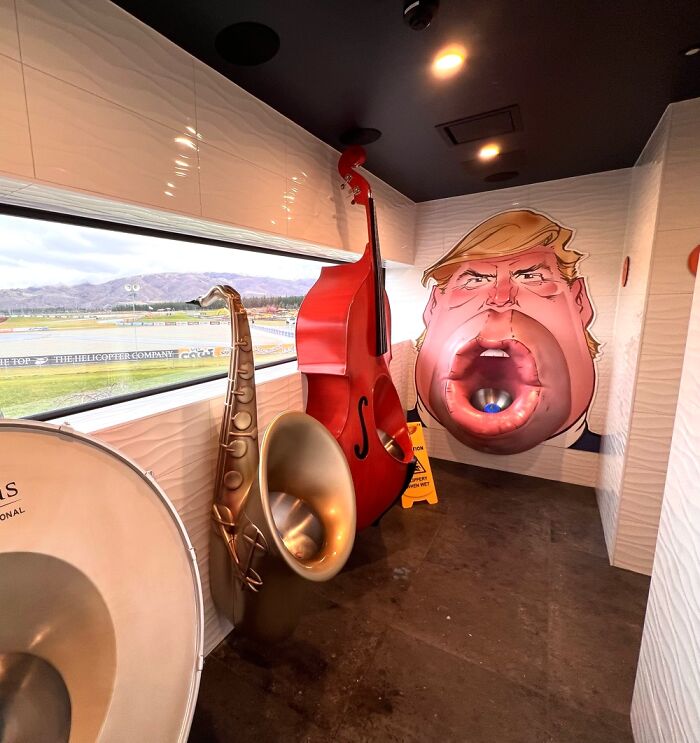 Highlands Park Urinals (Nz). They Play Music Or Spout Bs (Guess Which One) When You Tinkle!