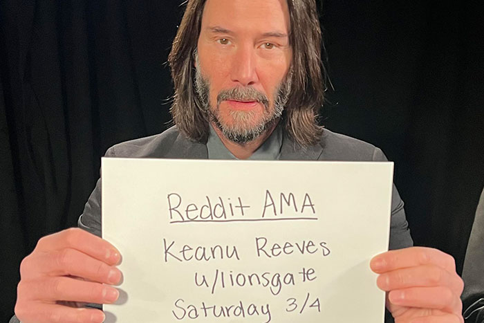Keanu Reeves se ofreció a responder a los fans y aquí tienes 20 de las mejores preguntas