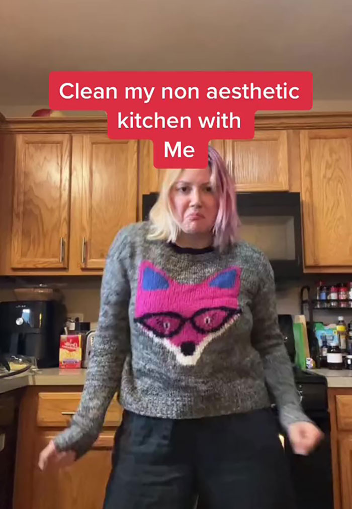 Moms Are Opposing The Pressure To Keep Their Homes Always Clean By Not Fearing Unveiling The 'Pigsty Reality' In Order To Normalize It