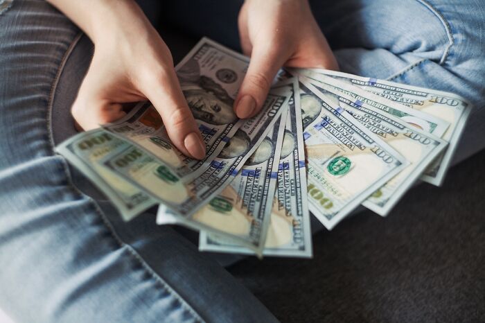 35 Ways To Save Money That Don’t Require A PhD To Grasp, As Shared By People Online