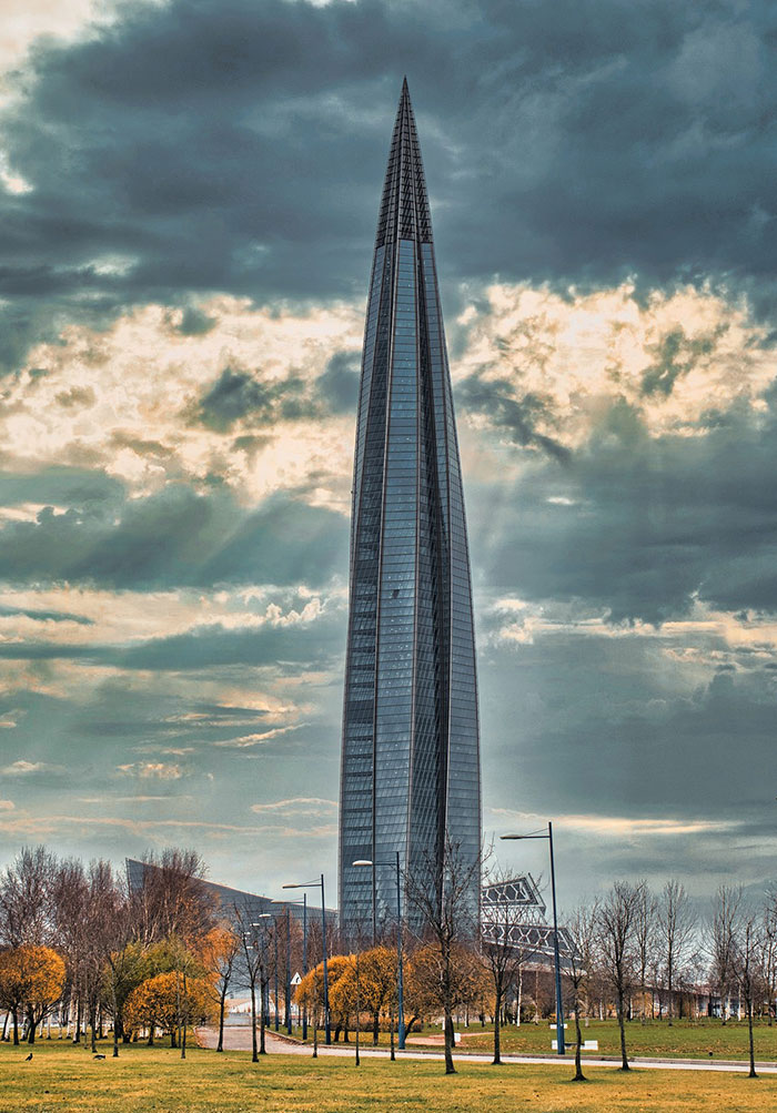 Picture of Lakhta Center near other buildings