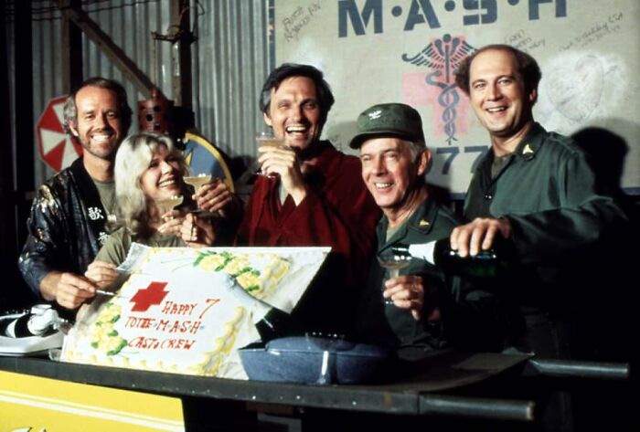 Mike Farrell, Loretta Swit, Alan Alda, Harry Morgan And David Ogden Stiers Raise A Toast And A Cake At A 7th Anniversary Cast Party