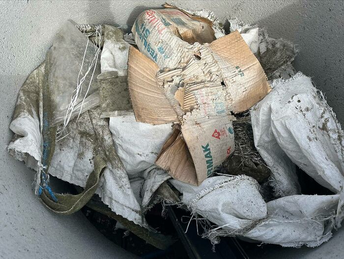 700kg Of Beach Trash Collected, And Counting (12 Pics)