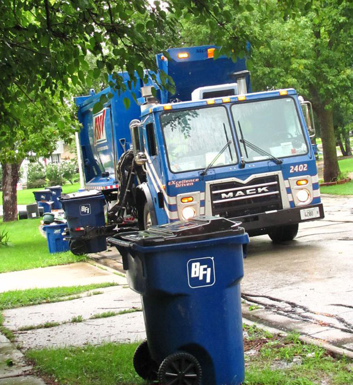 HOA Makes Homeowners Put Their Trash Cans Out At Specific Time, Regret It When They Maliciously Comply HOA Makes Homeowners Put Their Trash Cans Out At Specific Time, Regret It When They Maliciously Comply