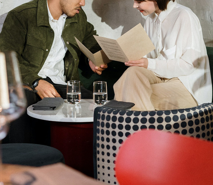 On The First Date, Man Expresses Some Pretty Concerning Opinions, Woman Realizes How Bad It Was Only At Home On The First Date, Man Expresses Some Pretty Concerning Opinions, Woman Realizes How Bad It Was Only At Home