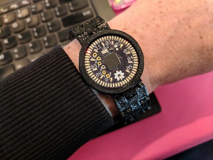 On The First Date, Man Expresses Some Pretty Concerning Opinions, Woman Realizes How Bad It Was Only At Home On The First Date, Man Expresses Some Pretty Concerning Opinions, Woman Realizes How Bad It Was Only At Home