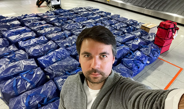 I Just Arrived In Warsaw With 1714 Kilos Of Tourniquets, Trauma Gauzes, Ifaks, Shoes, Winter Clothes, And Maple Syrup For The Armed Forces Of Ukraine