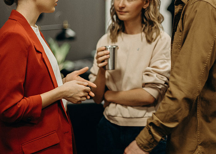 "As Someone Who Was Cheated On, Trust Me, I Know": Husband Gives Wife's Friend A Compliment, Drama Ensues