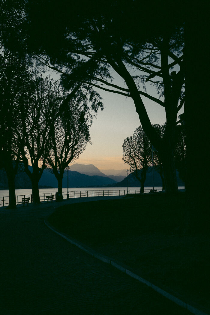 I Saw An Early Spring At Lake Como