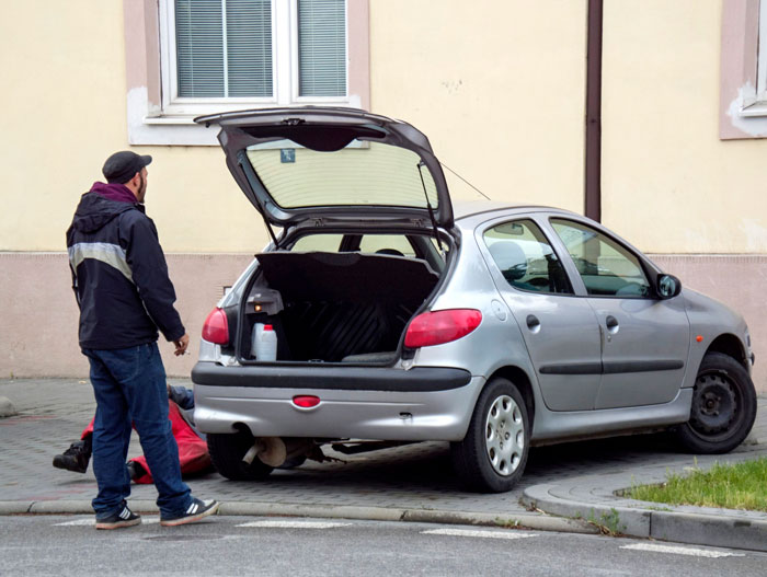 Teens Outsmart Neighborhood’s Ridiculous Rules, Annoying The HOA By Maliciously Complying With Their Technicalities
