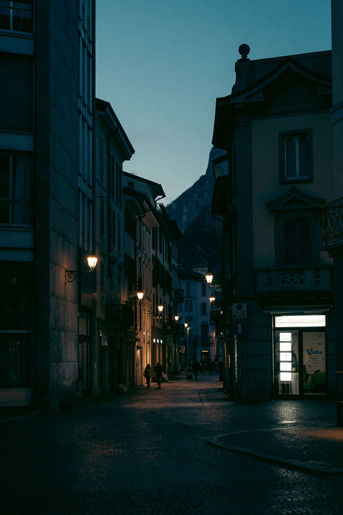 I Saw An Early Spring At Lake Como