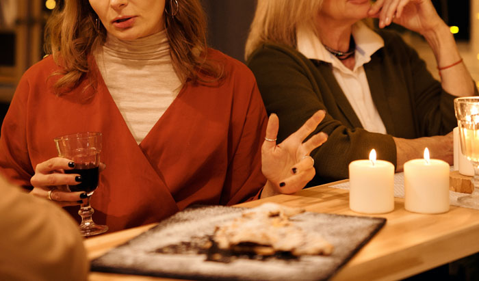 'Guestzilla' Walks Out After Being Confronted For Trying To Police Homeowner's Son 'Guestzilla' Walks Out After Being Confronted For Trying To Police Homeowner's Son