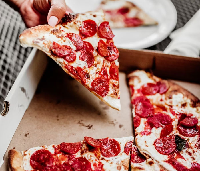 8-Year-Old Girl Finds Out The Meaning Of “Careful What You Wish For” When Mum Serves Her Nothing But Salami Pizza For A Week
