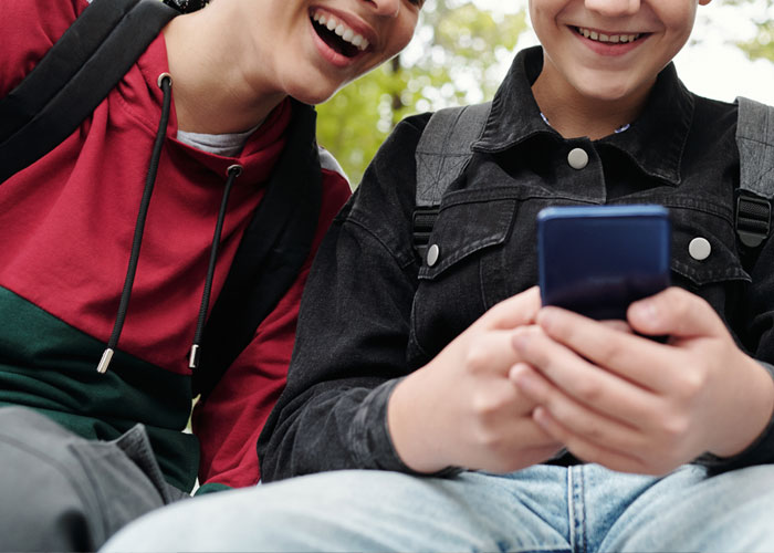 Dad Overhears Son Bragging About Asking A Girl On A Date As A Prank, Teaches Him A Lesson Dad Overhears Son Bragging About Asking A Girl On A Date As A Prank, Teaches Him A Lesson