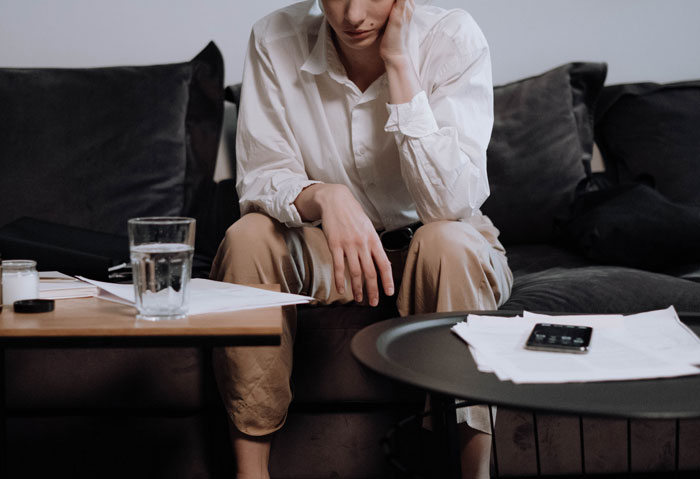 Friend Asks Woman To Pay For Everything When They Go Out Since She Lost Her Job, Gets “Not Happening” Reply Friend Asks Woman To Pay For Everything When They Go Out Since She Lost Her Job, Gets “Not Happening” Reply