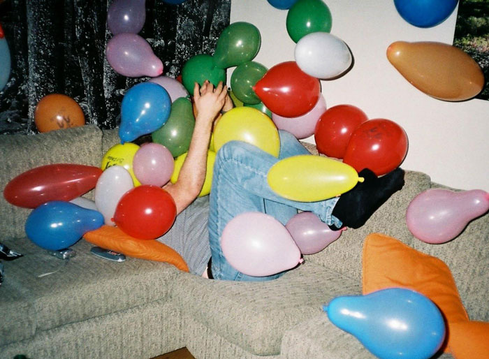 Woman Leaves Her Fiance's Birthday Party In Tears As His 16 Y.O. Daughter Played An Offensive Prank On Her Woman Leaves Her Fiance's Birthday Party In Tears As His 16 Y.O. Daughter Played An Offensive Prank On Her