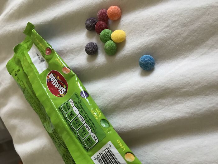 Person Asks "What Was Discontinued, But You Miss Like Hell And You Wish Came Back?", And 30 Folks Deliver