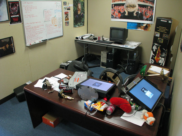 Woman Praised For Standing Up To Obnoxious Office Prankster Making Her “Lose Her Sanity” With All The Pranking Woman Praised For Standing Up To Obnoxious Office Prankster Making Her “Lose Her Sanity” With All The Pranking