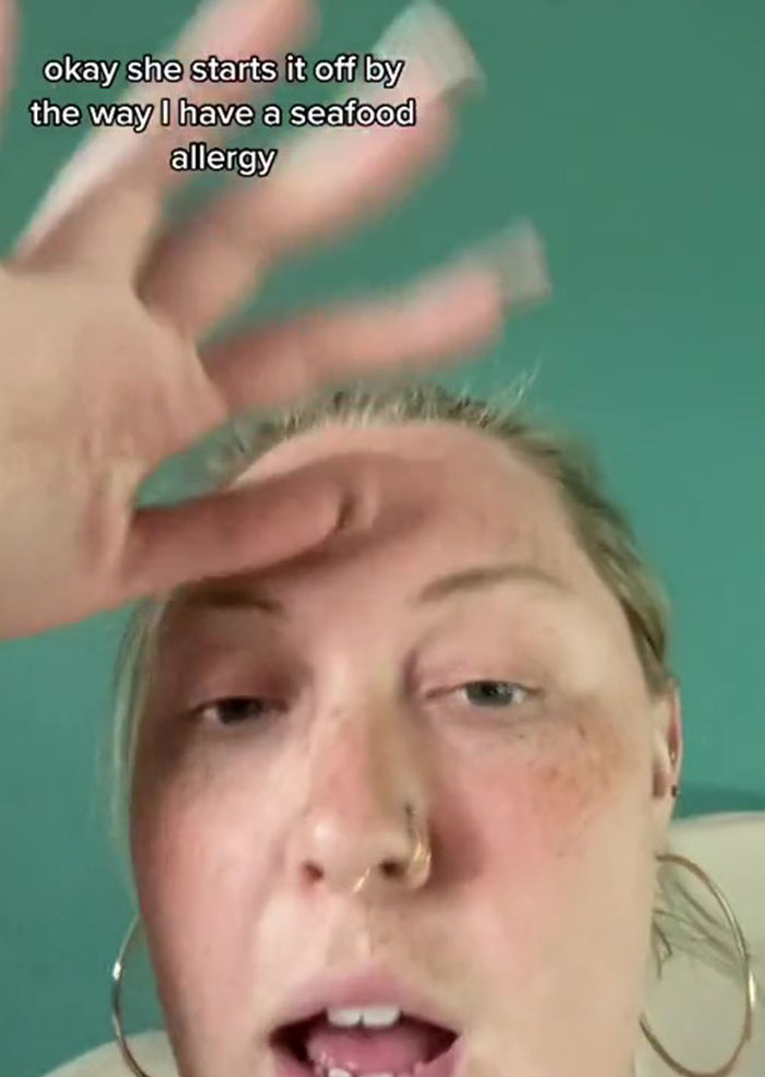 "Go Ahead And Call 911 Just In Case": Server Confused As A Woman Claiming She's 'Allergic' To Seafood Decides To Order Seafood Pasta "Go Ahead And Call 911 Just In Case": Server Confused As A Woman Claiming She's 'Allergic' To Seafood Decides To Order Seafood Pasta