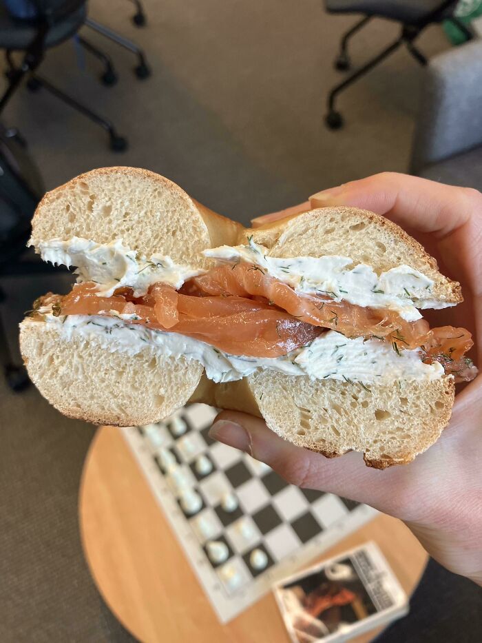 Siempre hago bagels y mi compañero de laboratorio hace salmón. Esa semana, hicimos una colaboración 