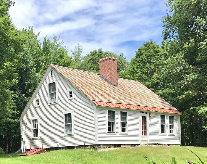 1794 Survivor. I Recently Restored This Classic Center Chimney Vermont Cape. Remarkably, This Gem Had Never Been Updated Or Remodeled. It Also Had Never Had Electricity Or Plumbing. Original Bubbled Glass Windows Intact. I Rebuilt Fireplaces And Chimney With Original Salvaged Brick. 2 Year Project