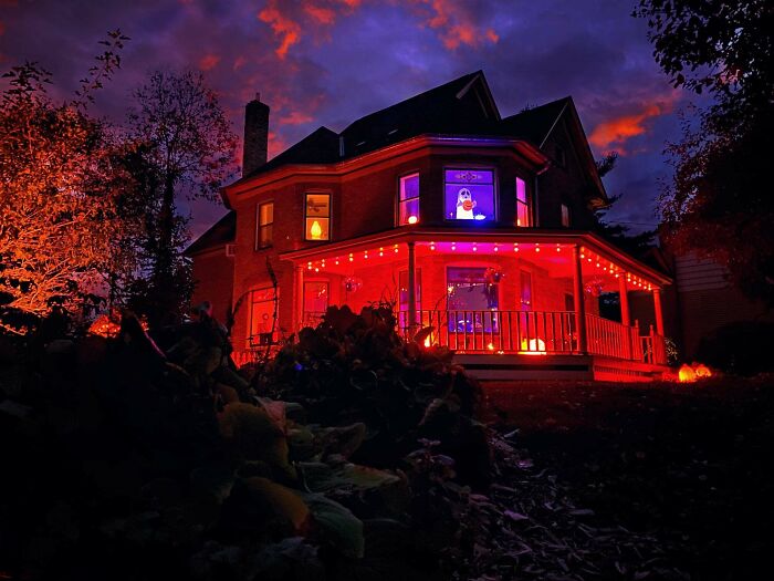 Here Are Some Pictures Of Our Historic House (1898) Decorated For Halloween!