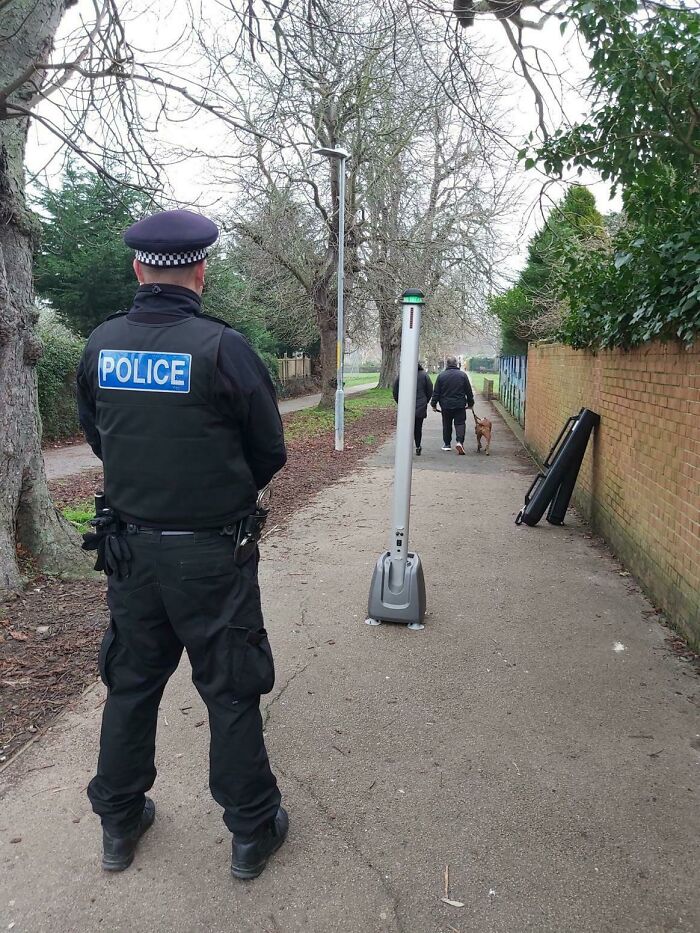 Police In UK Utilised A Metal Detector In In Order To Tackle And Deter Knife Possession