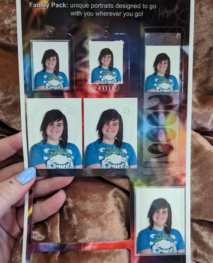 Just Found These Pictures Of Me At Age 14 In 2009. I Think This Calls For A Rawr Xd